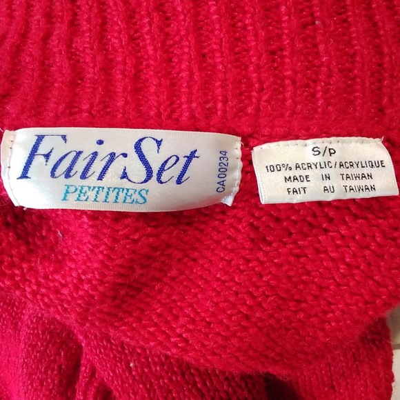 Fair Set Petite Women’s Red Sweater - Picture 5 of 7